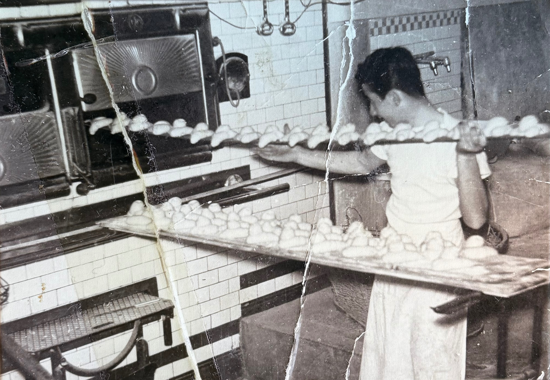 Foto storica del laboratorio di pasticceria